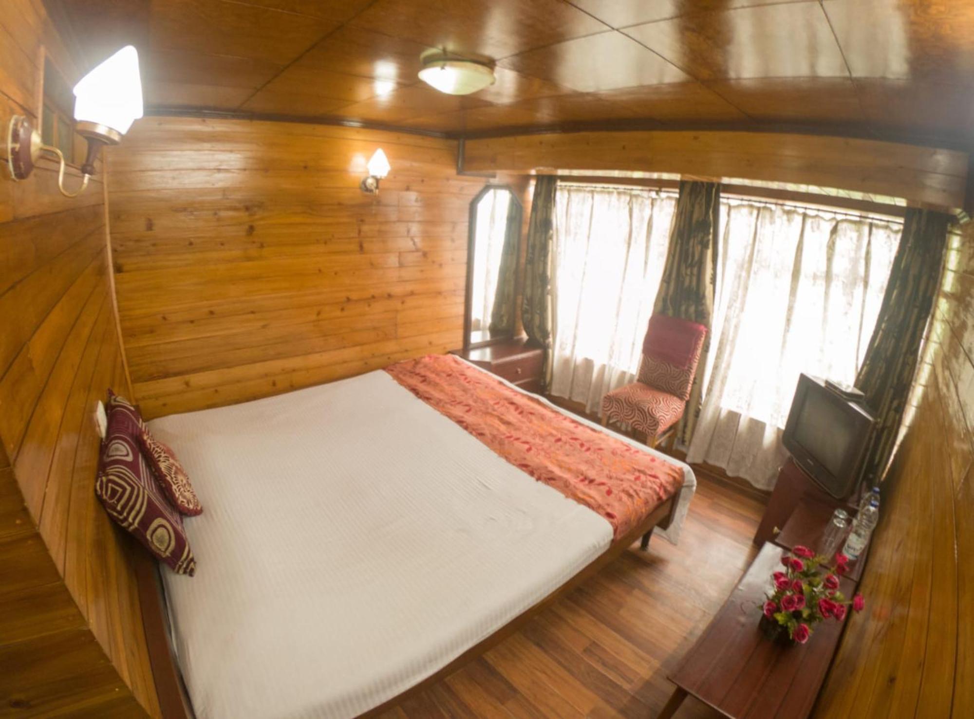 Grg Broadway Mall Road Darjeeling By Royal Collection Hotel Esterno foto